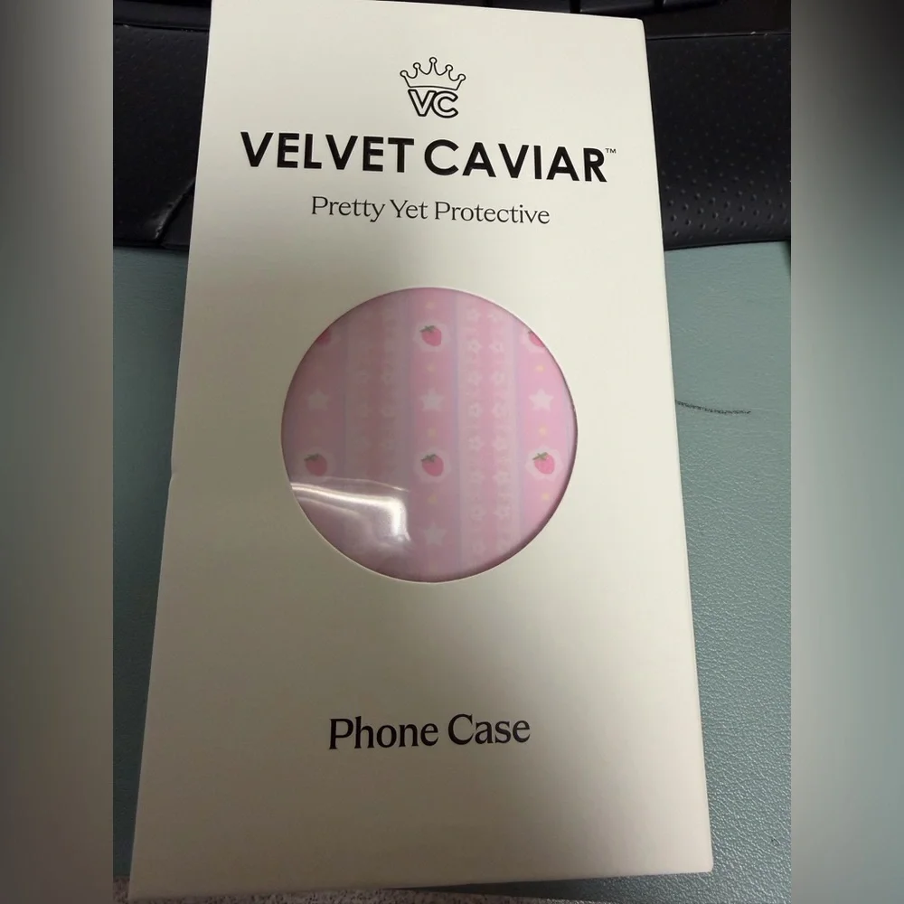 Velvet caviar, strawberry pink case MagSafe like new iPhone 16